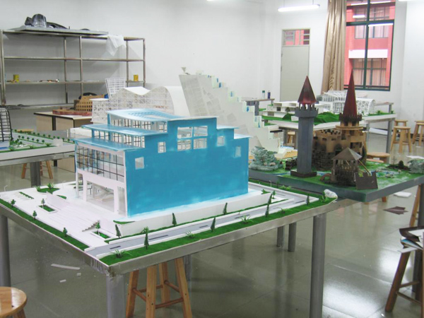 ����ģ�͹�˾������ģ������